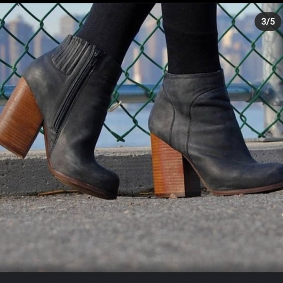 Jeffrey campbell hanger booties - Picture 3 of 6